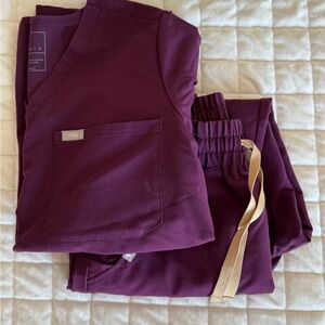 Figs Rich Plum Scrub Ensemble